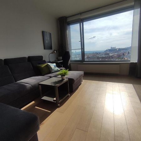 Cozy 2 Rooms Flat - Castle View Братислава Екстер'єр фото