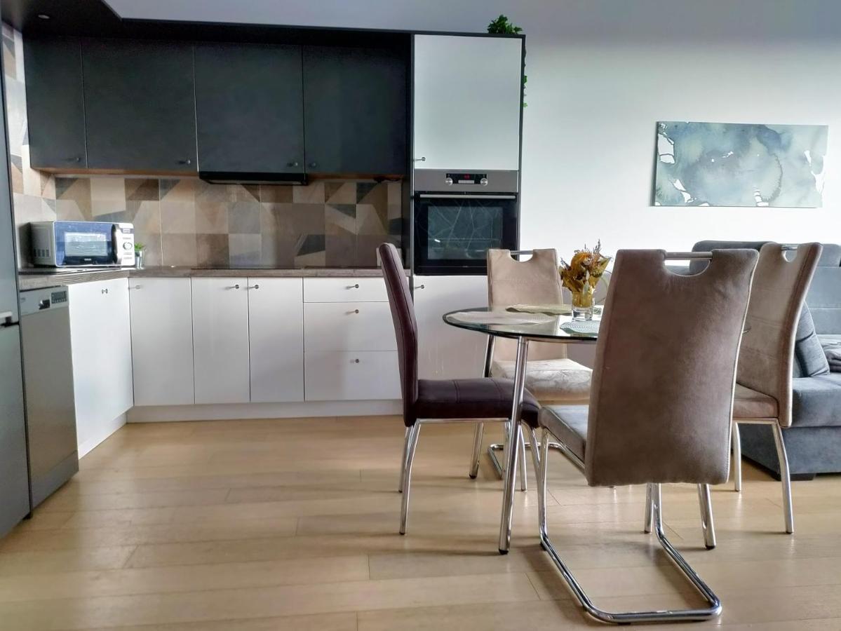 Cozy 2 Rooms Flat - Castle View Братислава Екстер'єр фото