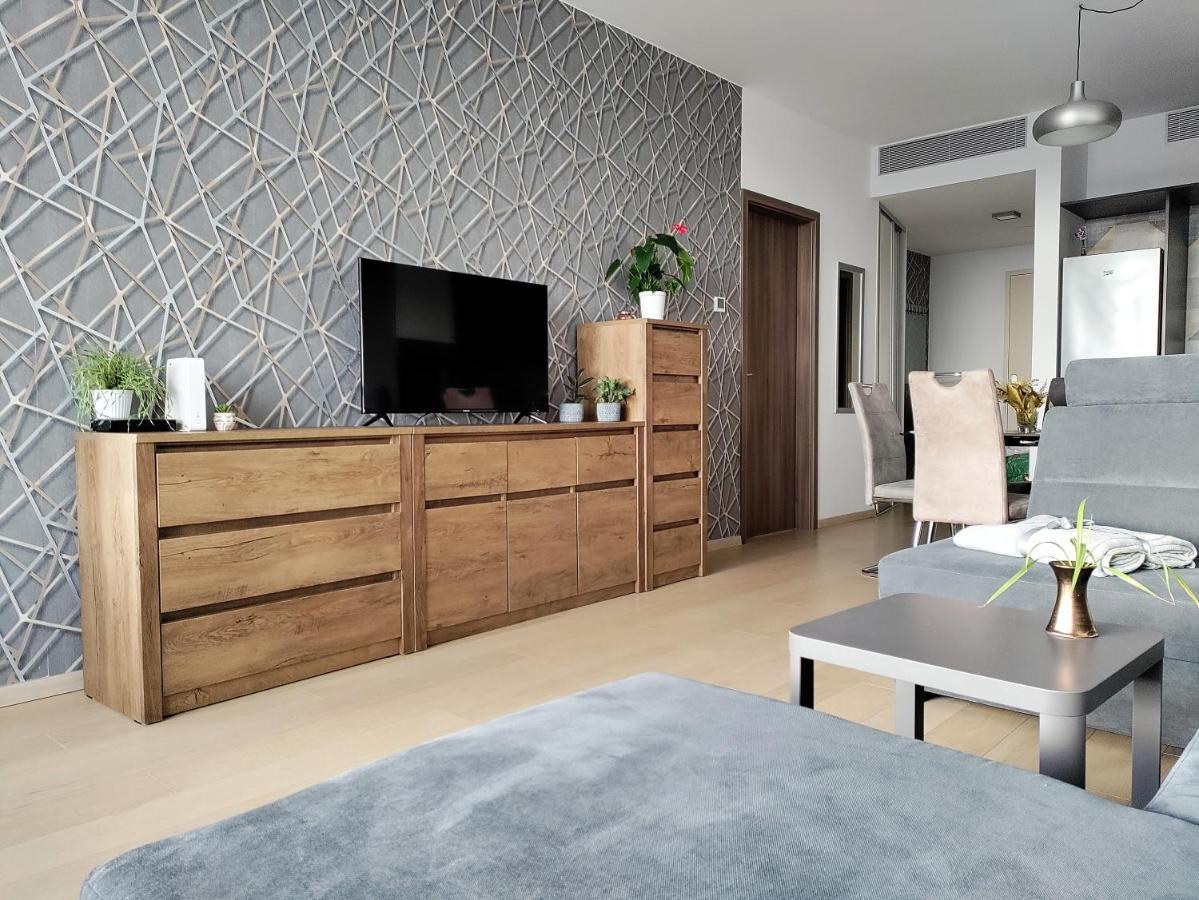 Cozy 2 Rooms Flat - Castle View Братислава Екстер'єр фото