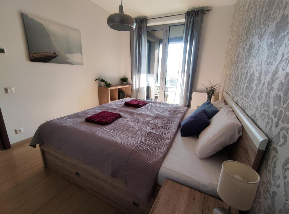Cozy 2 Rooms Flat - Castle View Братислава Екстер'єр фото